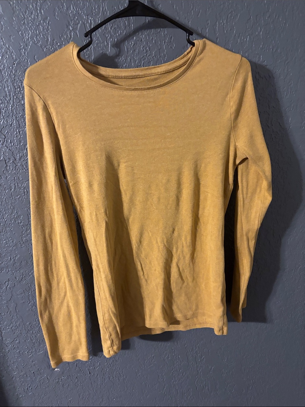 Women's size M Long Sleeve Crewneck Sweater - Mustard